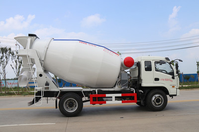 华一专汽上汽跃进6方小型混凝土搅拌车 搅拌灵动，行业优选